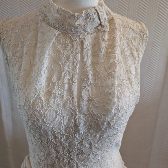 NWT Le Victoria Lace Sleeveless Bridal Dress Formal Dress Vintage Size 8 - Picture 2 of 15